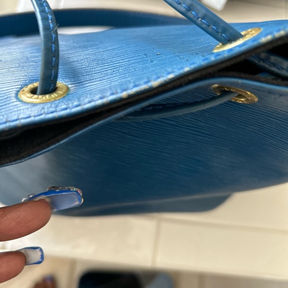 Pre-Owned Louis Vuitton Noe Epi Blue. MM plus dust bag. - Picture 7 of 10